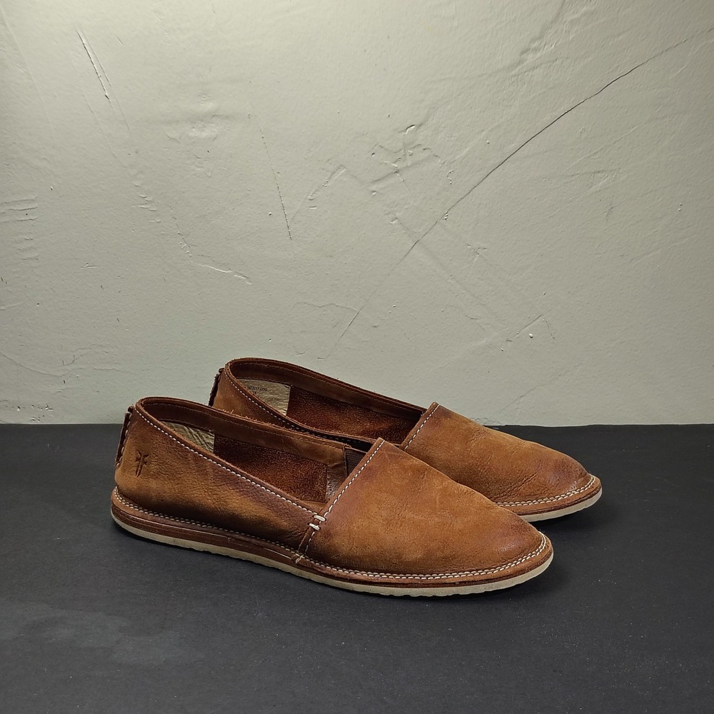 Frye Melanie Slip On Womens 7.5 Cognac Leather Flat Distressed Minimalist Loafer